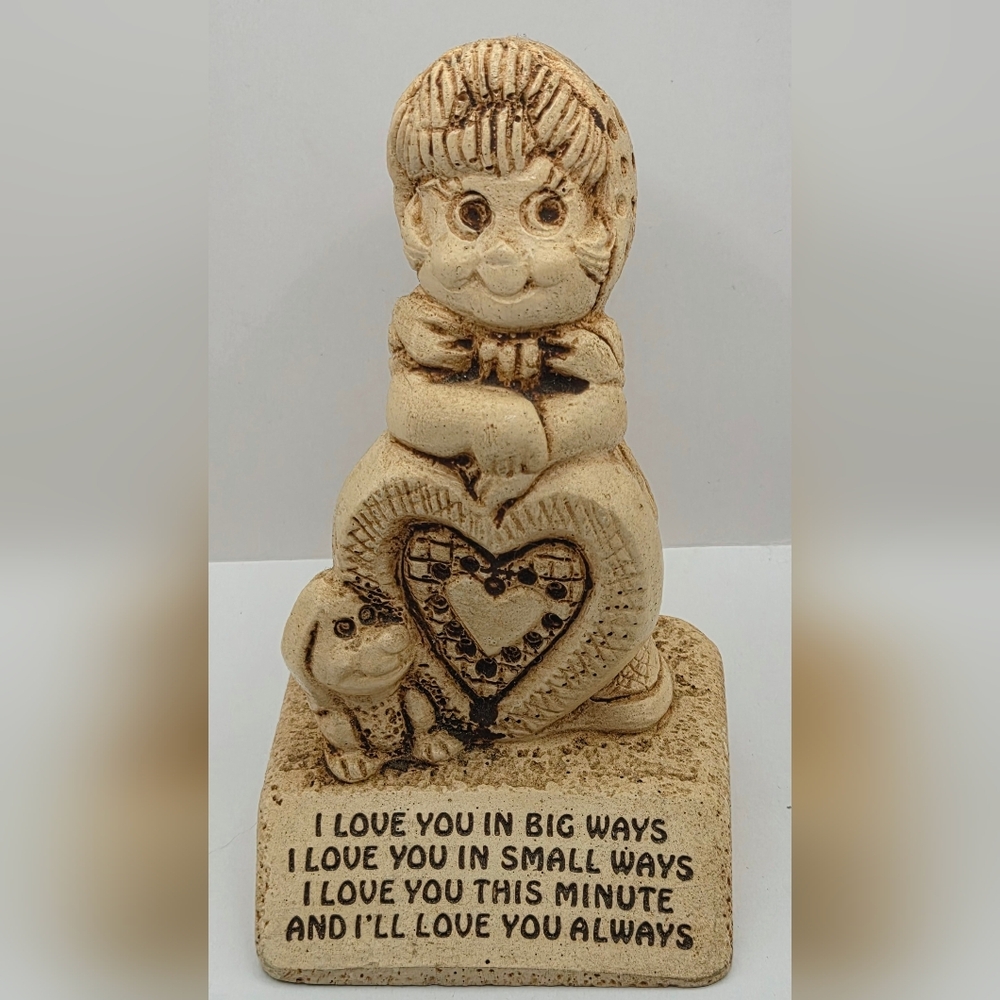 Vintage 1975 Figurine - "I Love You In Big Ways Small Ways" - Made USA by Paula